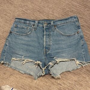 Levi’s 501 Denim Distressed Women Shorts